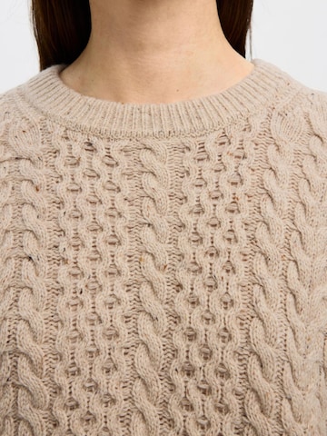 Pullover di SELECTED in beige