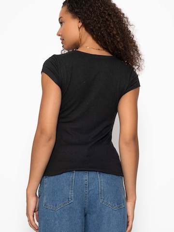 SASSYCLASSY Shirt in Black