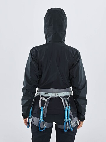 BLACKYAK Performance Jacket 'Risum' in Black