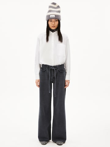 Loosefit Jean ARMEDANGELS en noir