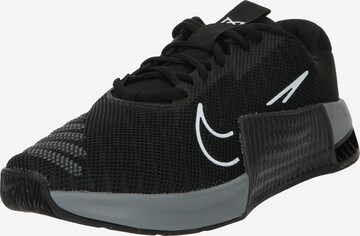 Chaussure de sport 'Metcon 9' NIKE en noir : devant