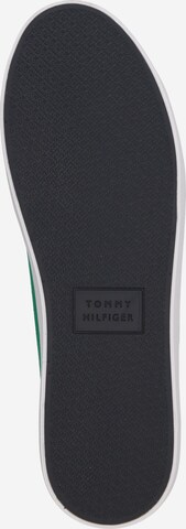 Baskets basses 'Essential' TOMMY HILFIGER en vert