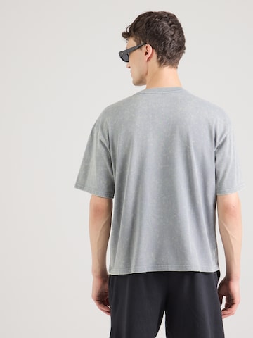 Nike Sportswear Μπλουζάκι σε γκρι