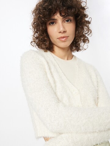 Cardigan Urban Classics en blanc