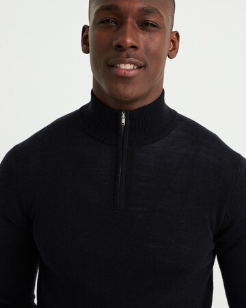 WE Fashion Sweater in Black