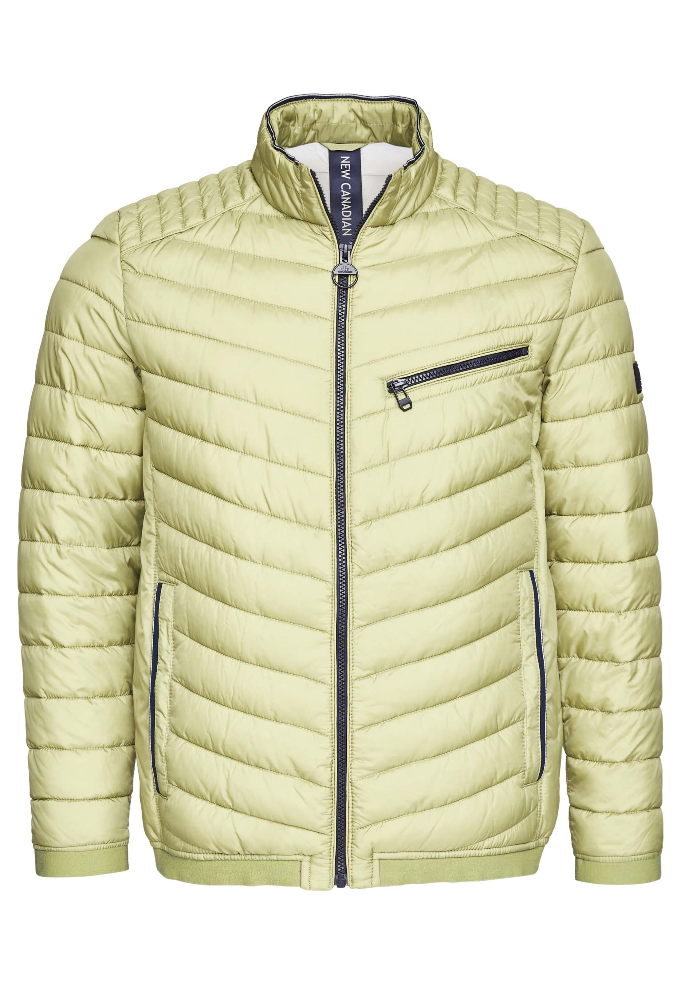 NEW CANADIAN Jacke in Grün: Vorderseite