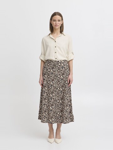 Gonna 'BYMfalakka' di b.young in beige