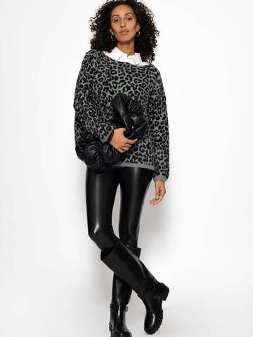 SASSYCLASSY Pullover in Grau