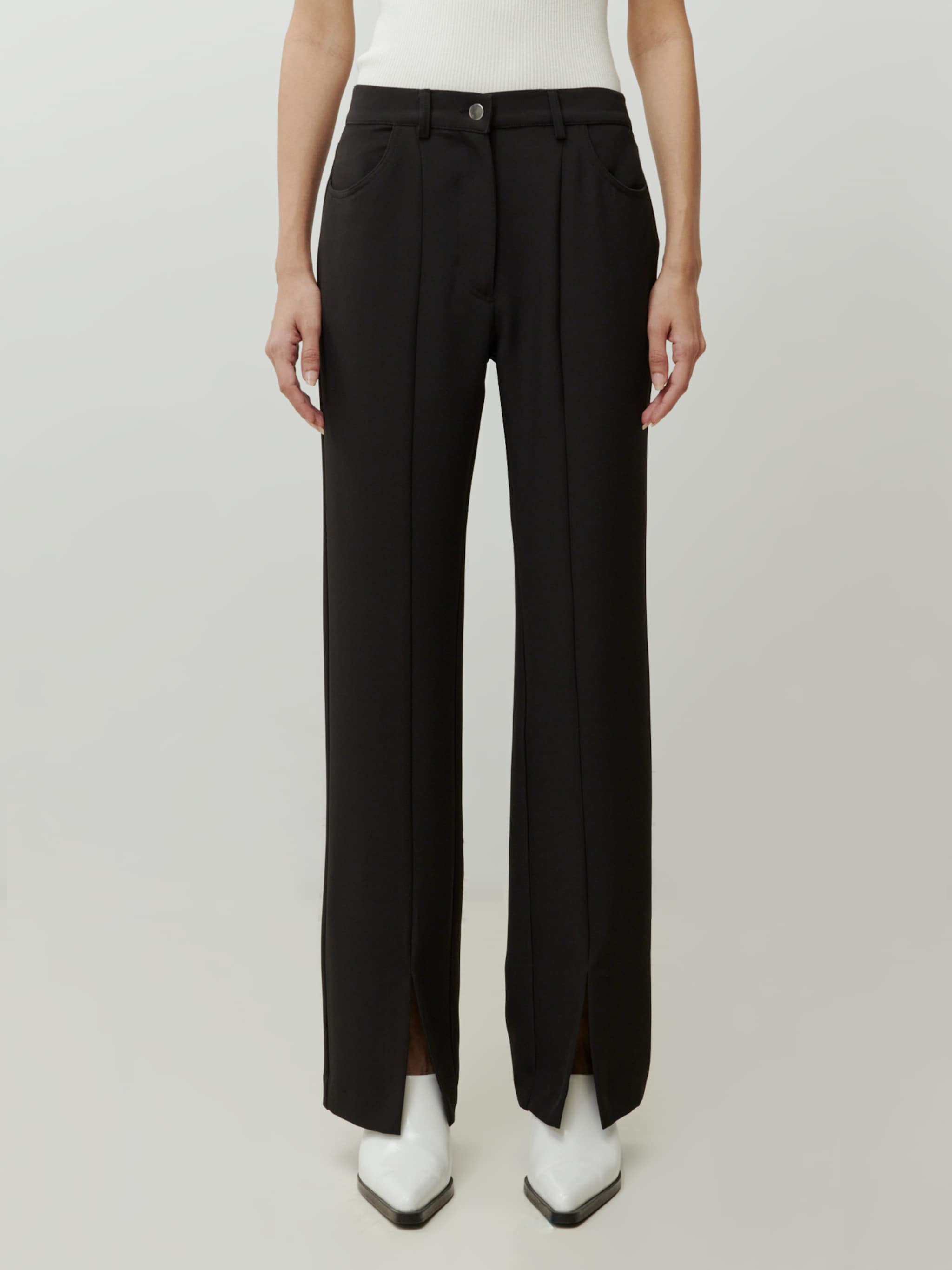 EDITED Produits Pantalon à pince 'Iwan' noir