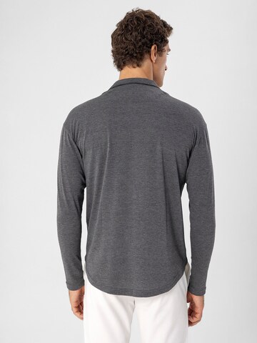 Antioch - Ajuste regular Camisa en gris