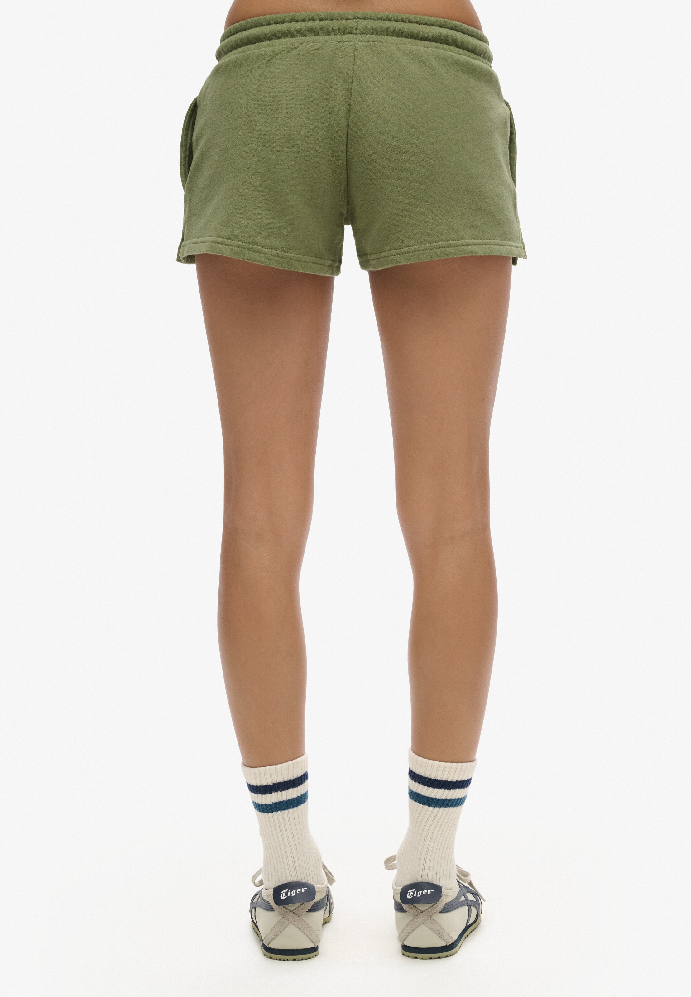 Superdry Regular Broek 'Essential' in Groen