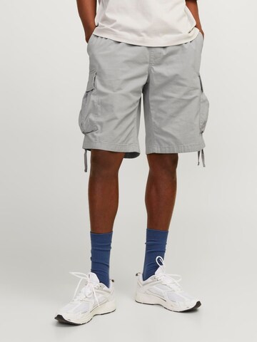 JACK & JONES Loose fit Cargo trousers 'Zayn' in Grey: front