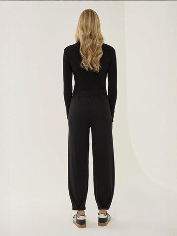 Effilé Pantalon Hiccup en noir