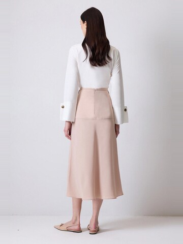 Touche Prive Skirt in Beige