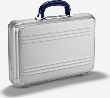 Zero Halliburton Briefcase in Silver: front