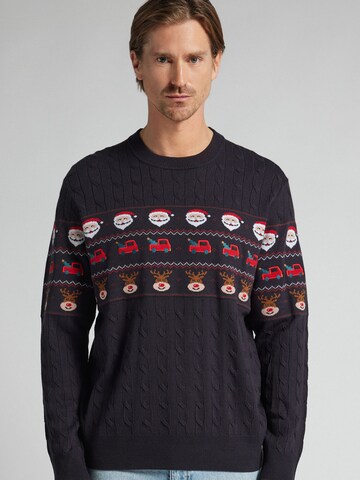 IUMAN Sweater in Blue: front