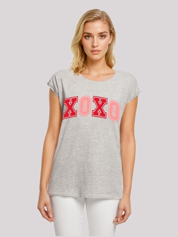 T-shirt 'Xoxo Varsity College Style Valentinstag' F4NT4STIC en gris : devant