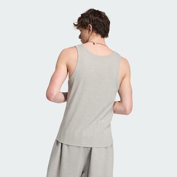 T-Shirt 'Trefoil Essentials' ADIDAS ORIGINALS en gris
