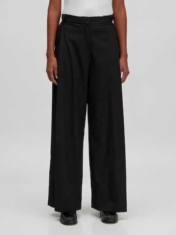 EDITED Loosefit Hose 'Lanea' in Schwarz: Vorderseite