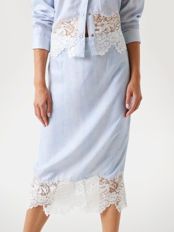 GUESS Rock in Blau: Vorderseite