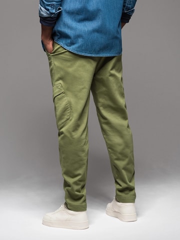 Ombre Regular Cargobroek 'OM-PAJO-0199' in Groen