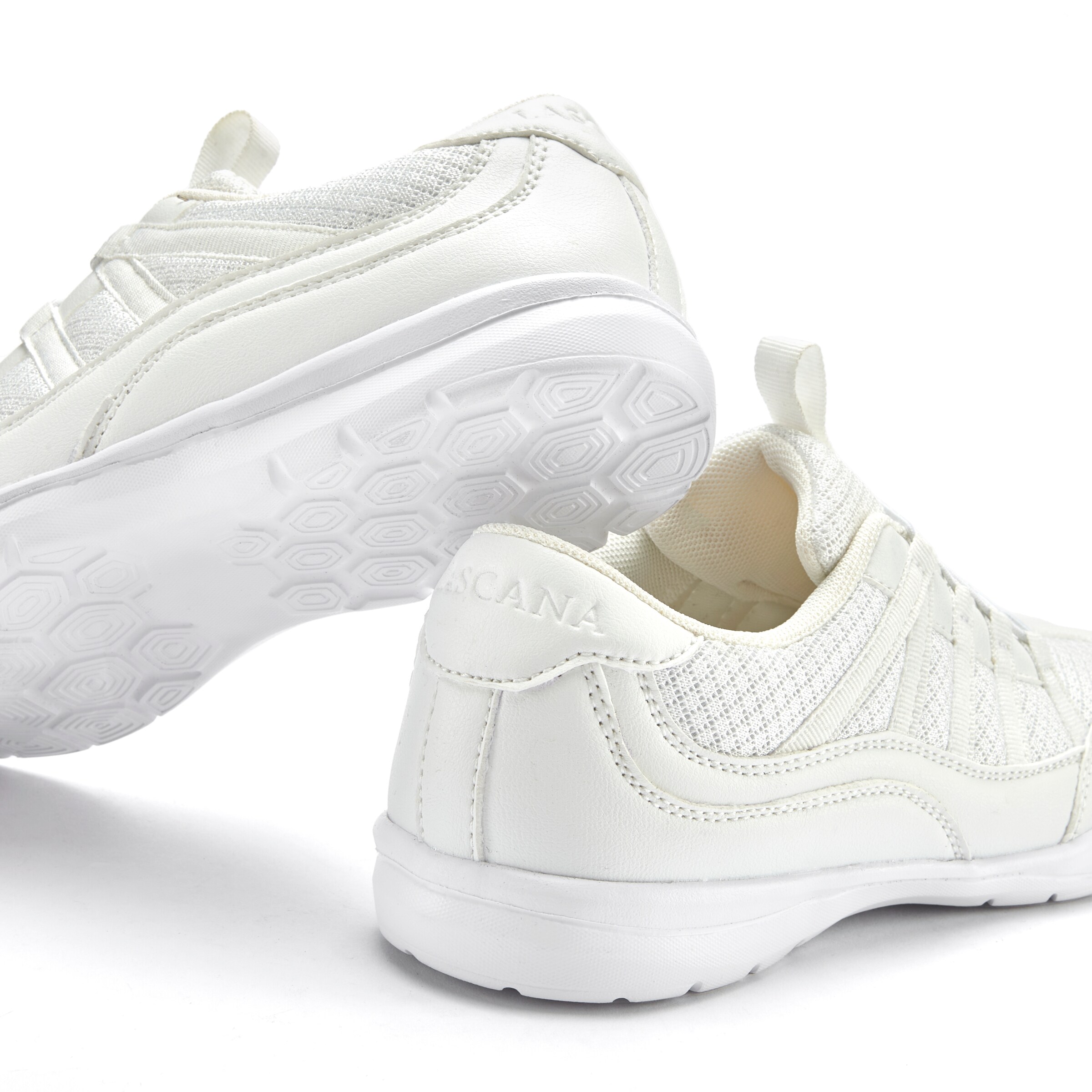 Baskets basses LASCANA en blanc