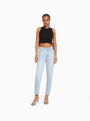 Bershka Loosefit Jeans in Blau