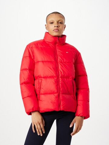 Veste d’hiver Tommy Jeans en rouge : devant