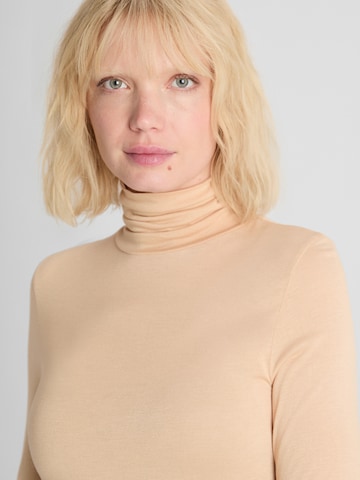 Guido Maria Kretschmer Women Paita 'Rana' värissä beige