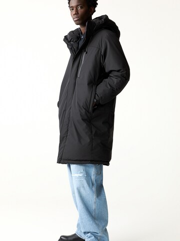 Parka invernale di Pull&Bear in nero