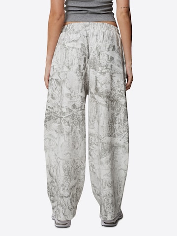 Good For Nothing Baggy Broek in Grijs