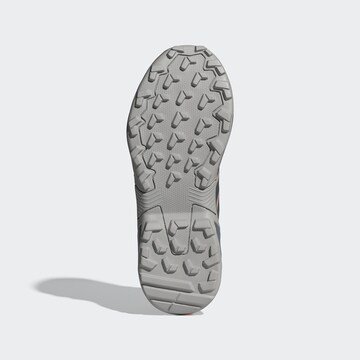 ADIDAS TERREX - Sapato baixo 'Eastrail 3' em castanho