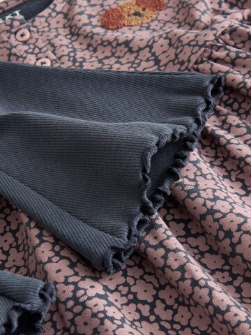 Next - Conjunto en gris