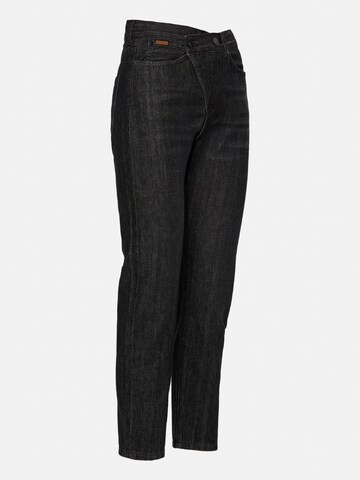 No44 - Tapered Vaquero 'Crossover Jean Black 3.0' en negro
