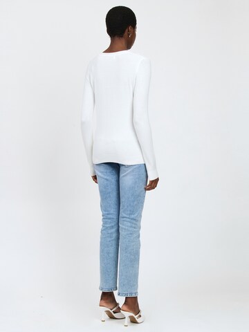 Influencer Pullover in Weiß