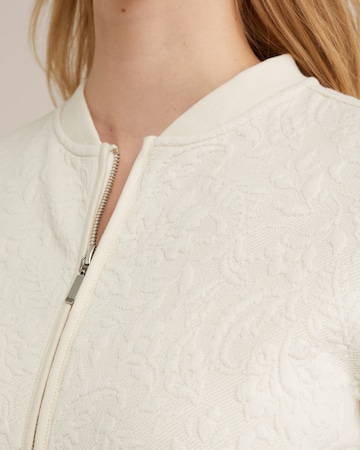 WE Fashion Übergangsjacke in Weiß