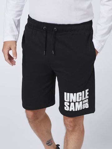 UNCLE SAM Regular Shorts in Schwarz