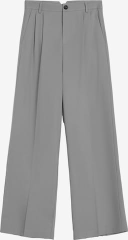 Bershka Pleated Pants in Grey: front
