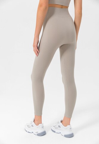 MOROTAI Skinny Sportbyxa 'Naikan' i beige