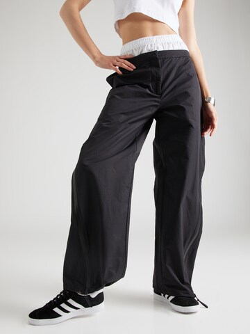 WEEKDAY Wide leg Broek 'Junko' in Zwart: voorkant