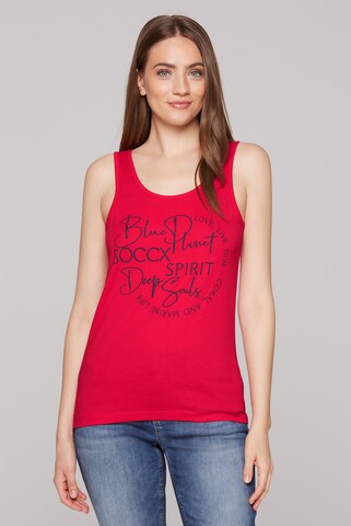 Soccx Top mit Label Print in Rot: Vorderseite