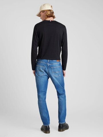 Tommy Jeans Regular Jeans 'DAD TAPERED' in Blau