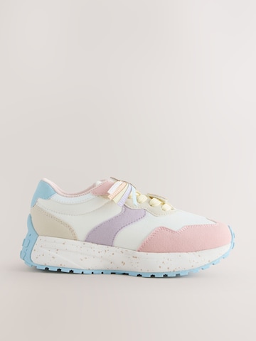 Next - Sapatilhas em rosa