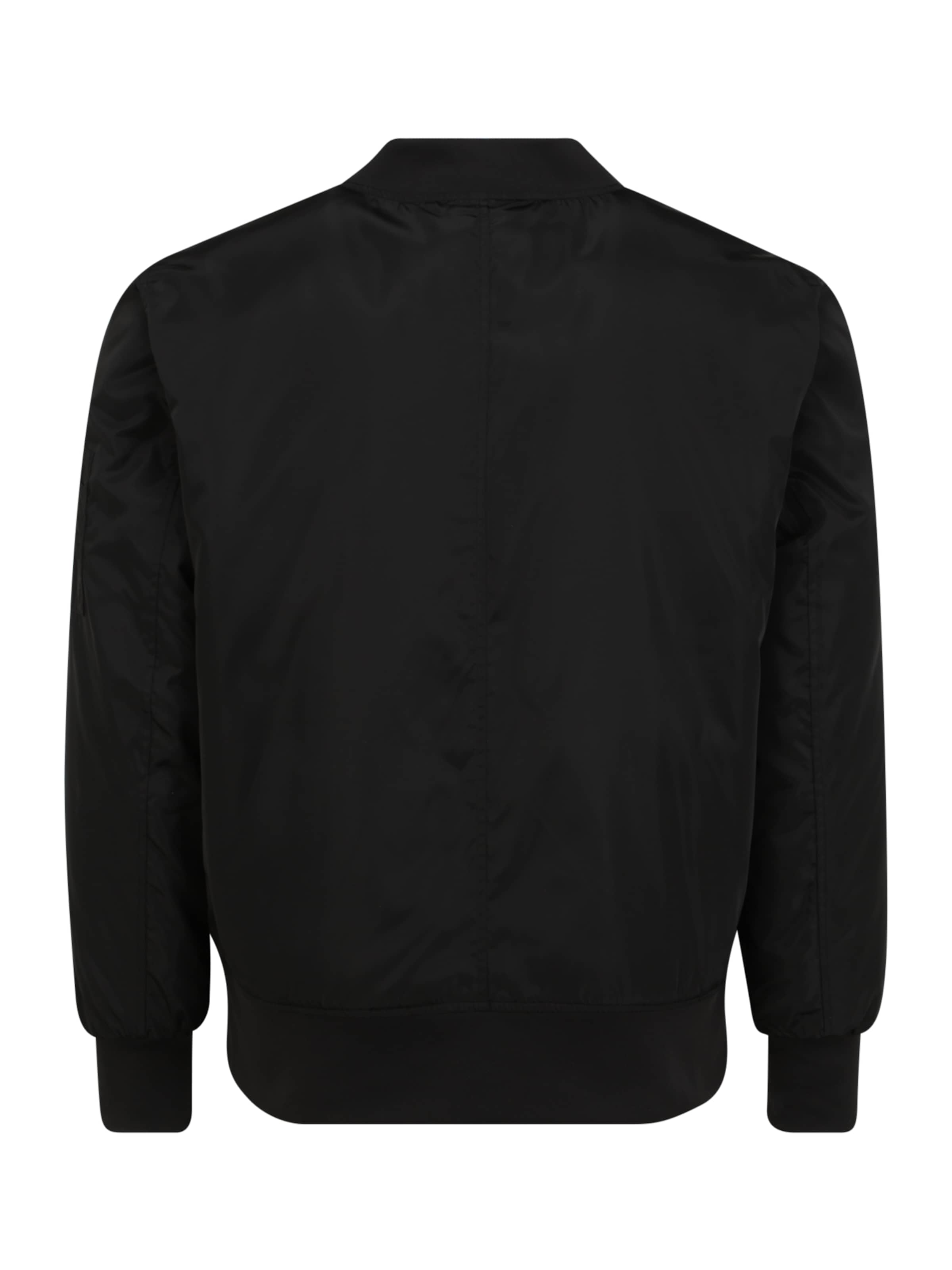 Urban Classics Демисезонная куртка в Черный