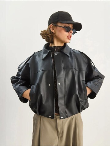 Bianco Lucci Tussenjas in Zwart