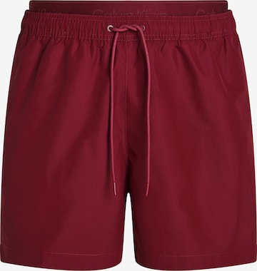 Calvin Klein Swimwear Badeshorts 'Meta Legacy' in Rot: Vorderseite