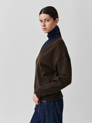 TATUUM Sweater 'Elnerka' in Brown