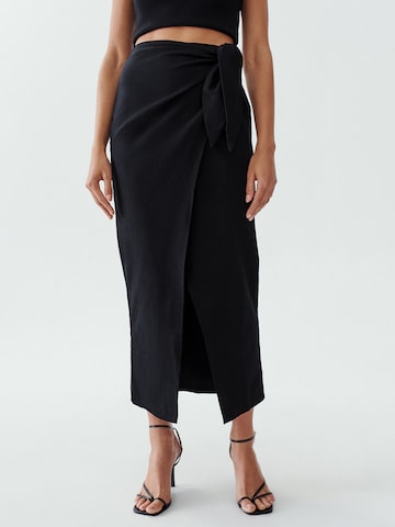 Calli Skirt 'YVETTE' in Black: front