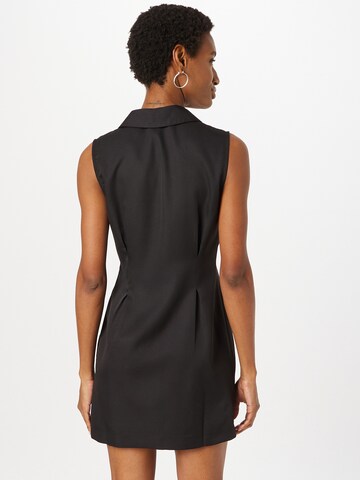 Rochie de la SISTERS POINT pe negru