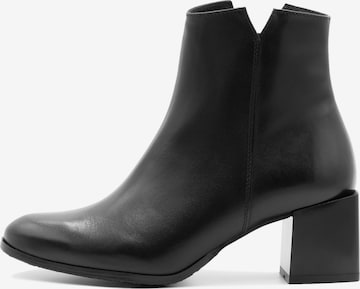RISA Ankle Boots in Black: front